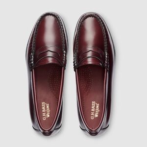 Bass Whitney Weejun Penny Loafer in Wine, size 8